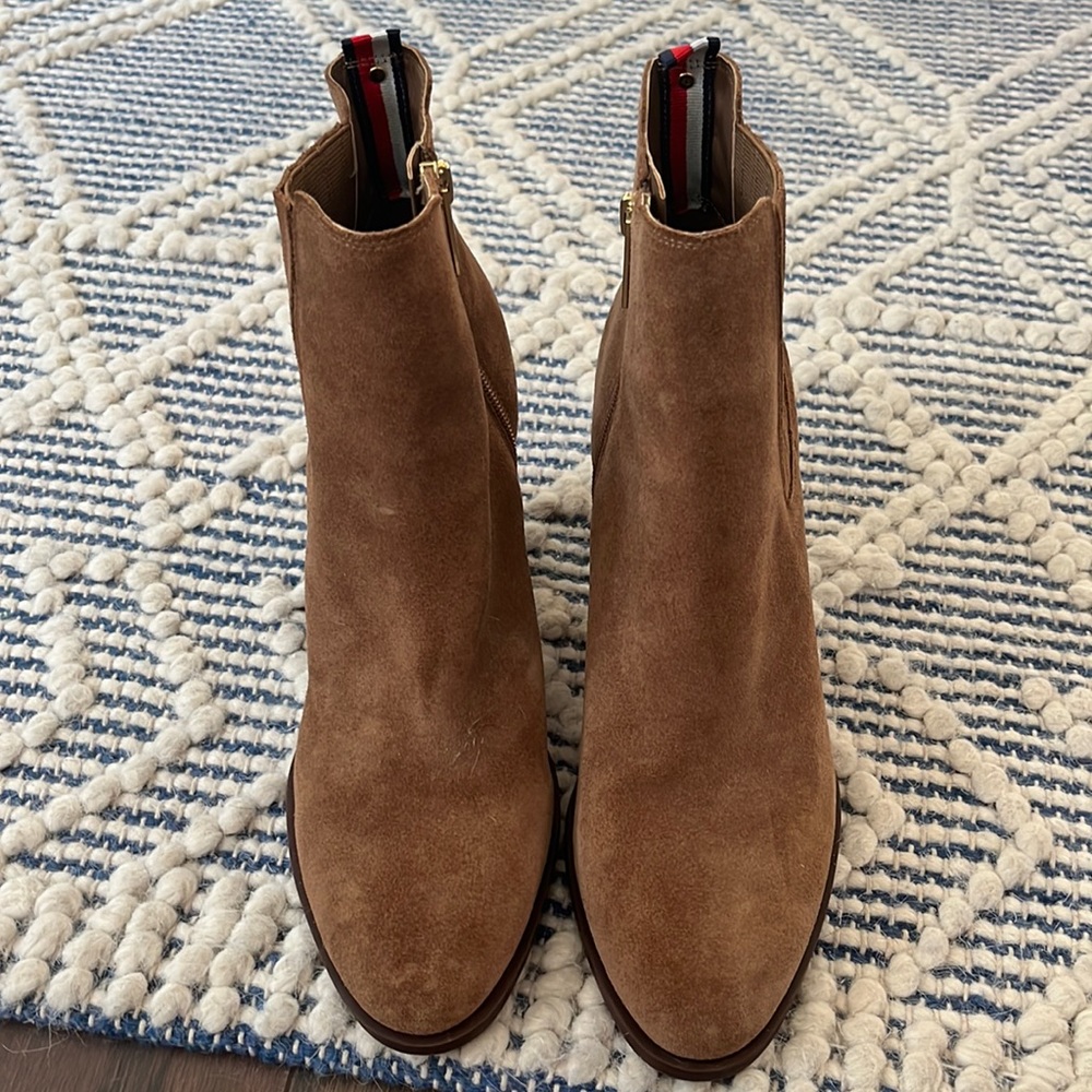 Hardly worn womens Tommy Hilfiger